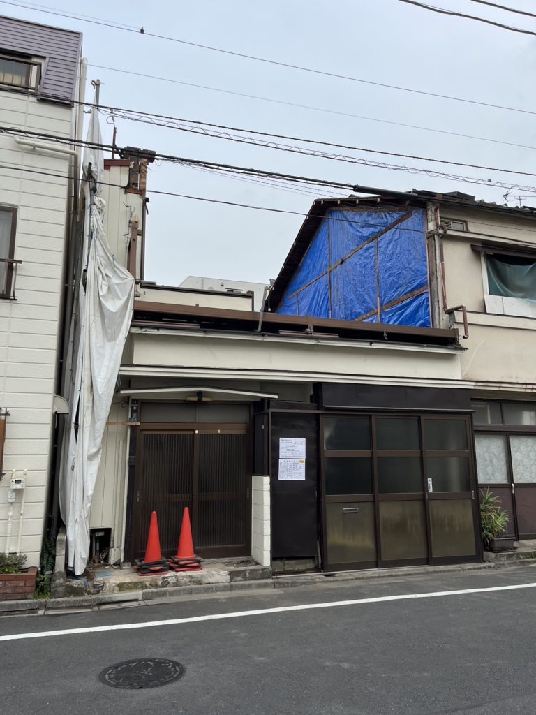 墨田区　木造二階建て切り離し　解体