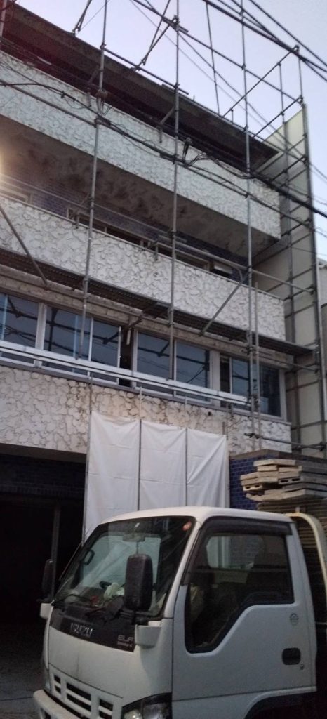 品川区　パネル足場組立